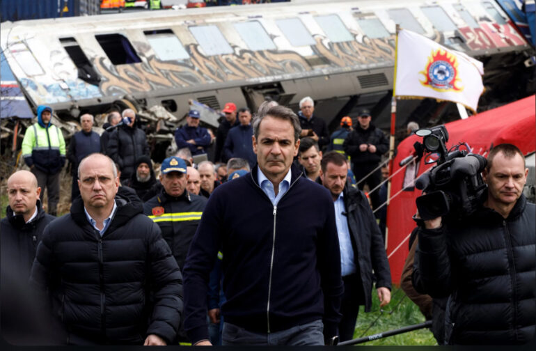 Ο Κυριάκος Μητσοτάκης π΄γε στον τόπο του εγκλήματος.