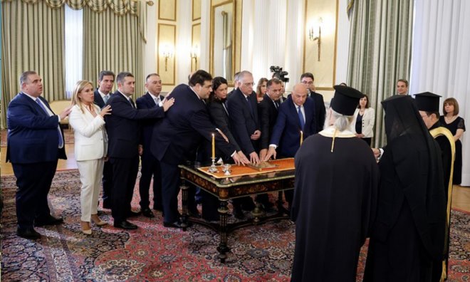 Η σύνθεση της κυβέρνησης.