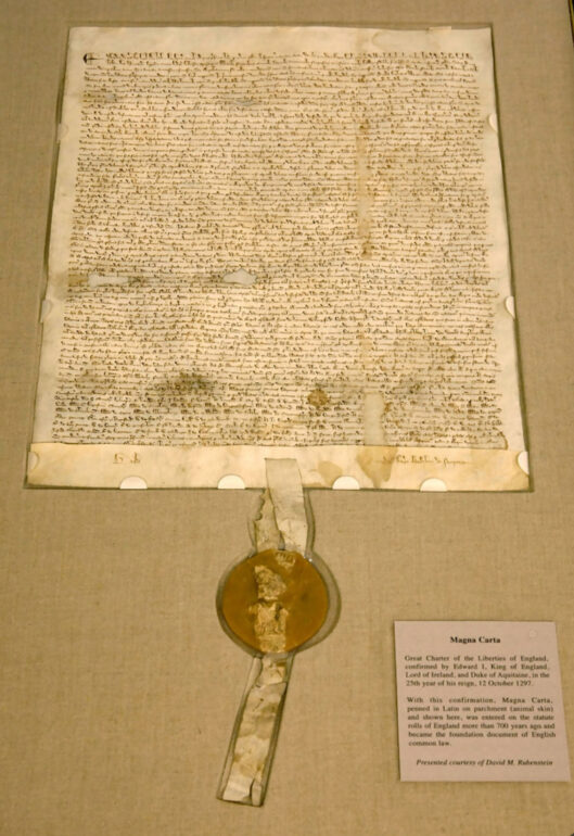 Τι ιστορικό ρόλο παίζει η Magna Carta.